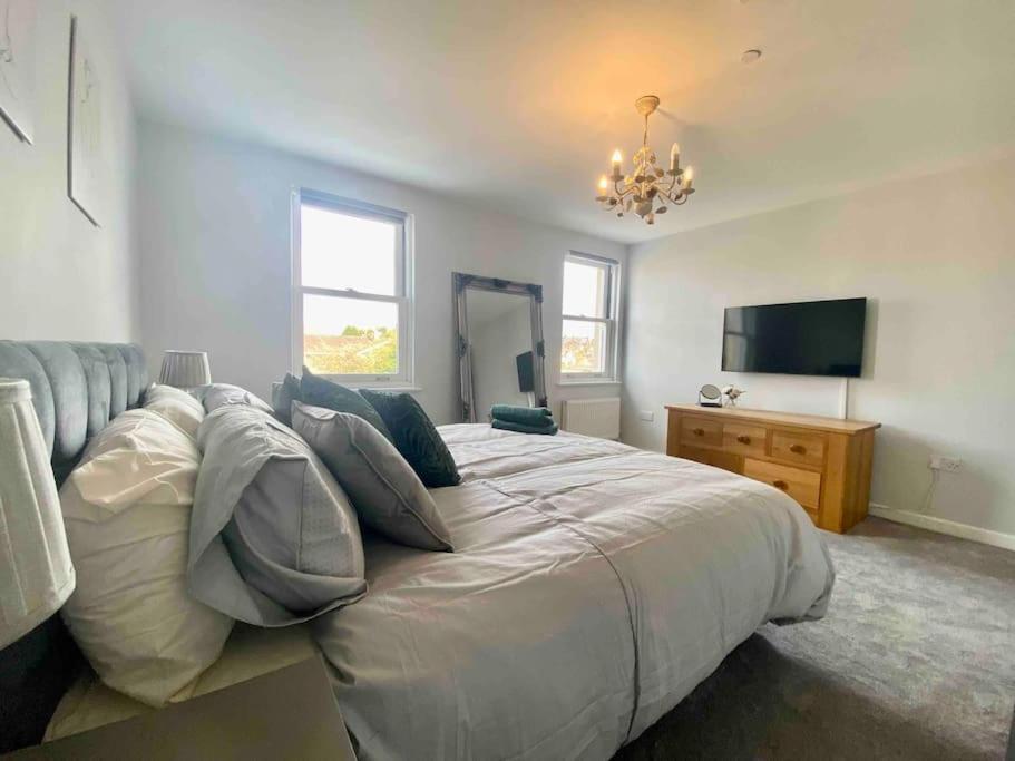 3Bed House With Parking Short Walk To Bath Centre Villa Exterior photo